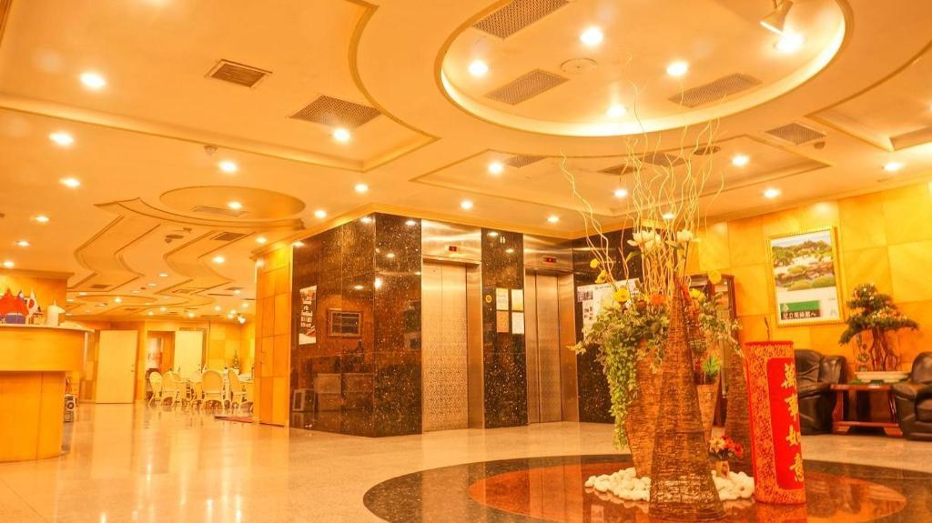 Hwa Du Hotel Tainan Luaran gambar
