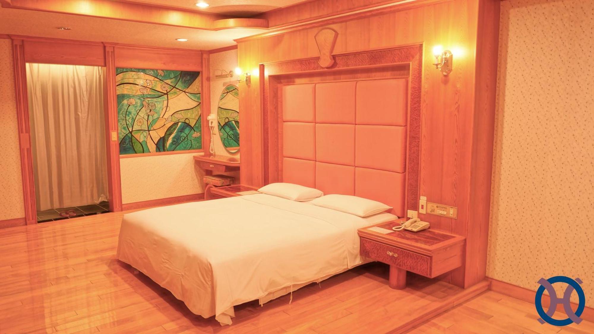 Hwa Du Hotel Tainan Luaran gambar